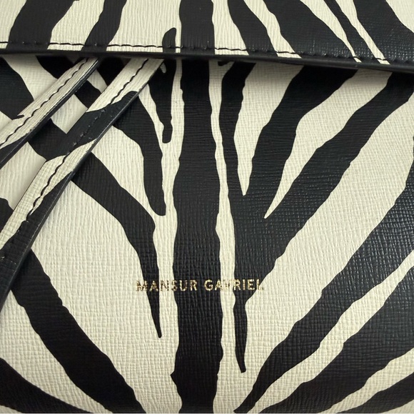 Mansur Gavriel Structured Leather Lady Bag Zebra
Shoulder Crossbody Satchel - Picture 4 of 12